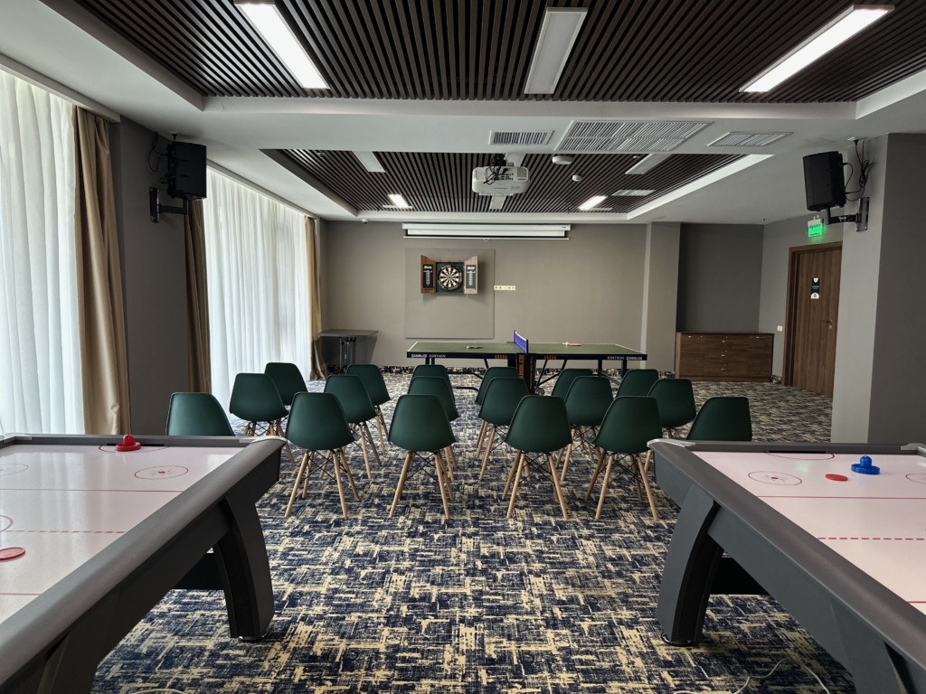 #НеДетский клуб для подростков